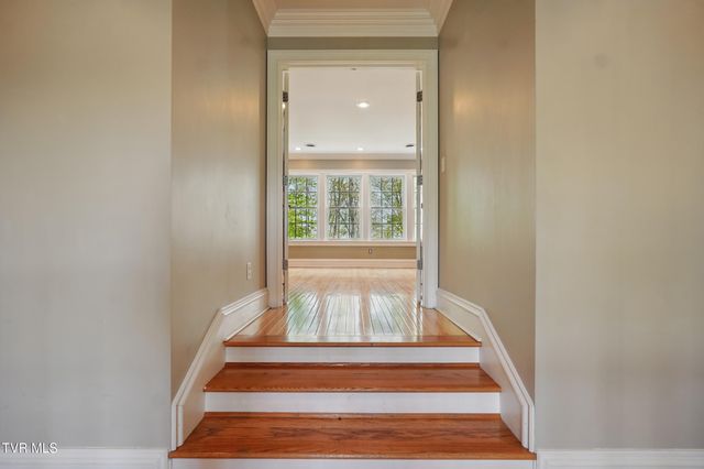 500 Northwest Ridge Avenue, Norton, VA 24273