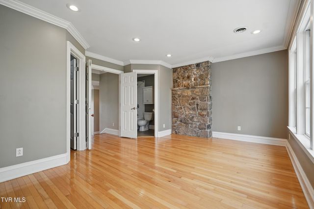 500 Northwest Ridge Avenue, Norton, VA 24273