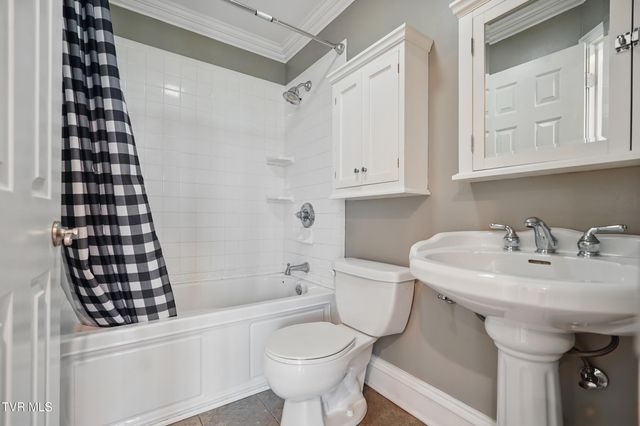500 Northwest Ridge Avenue, Norton, VA 24273
