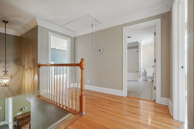 500 Northwest Ridge Avenue, Norton, VA 24273