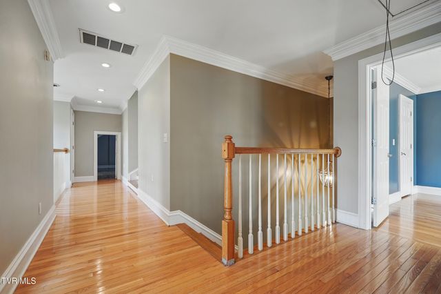 500 Northwest Ridge Avenue, Norton, VA 24273
