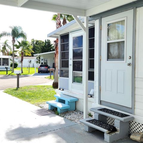 15 Indigo Lane, Port St. Lucie, FL 34952