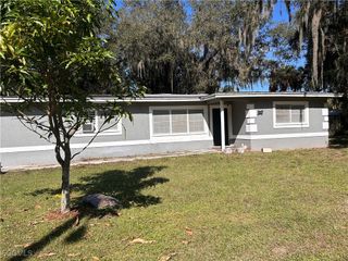 438 7th AVE, Labelle, FL 33935