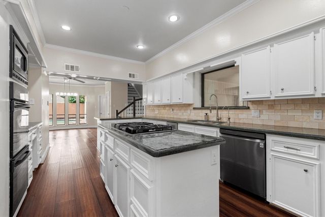 1214 Emerald Green Lane, Houston, TX 77094
