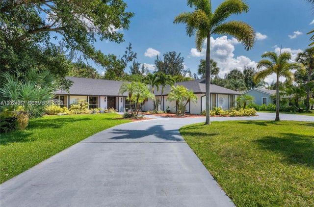 13353 Doubletree Circle, Wellington, FL 33414