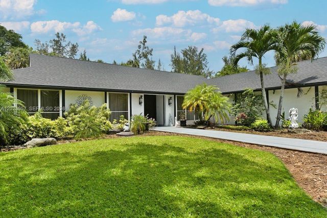 13353 Doubletree Circle, Wellington, FL 33414