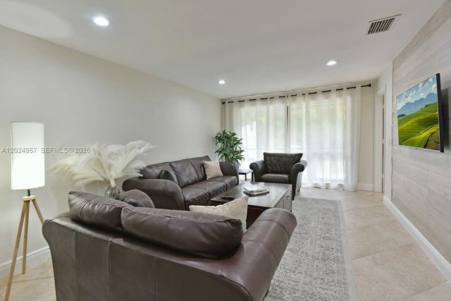 13353 Doubletree Circle, Wellington, FL 33414