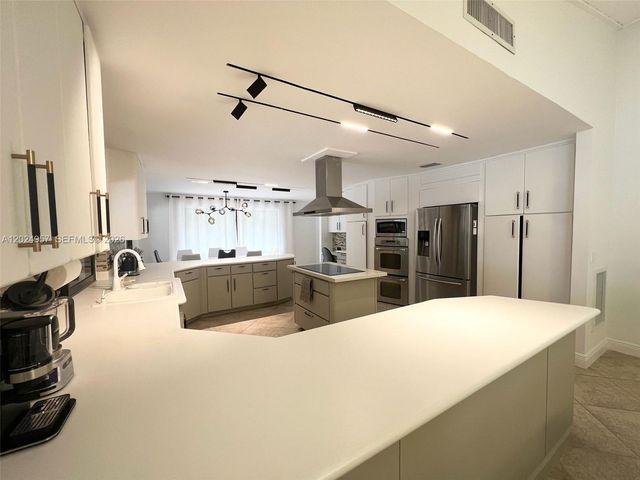 13353 Doubletree Circle, Wellington, FL 33414