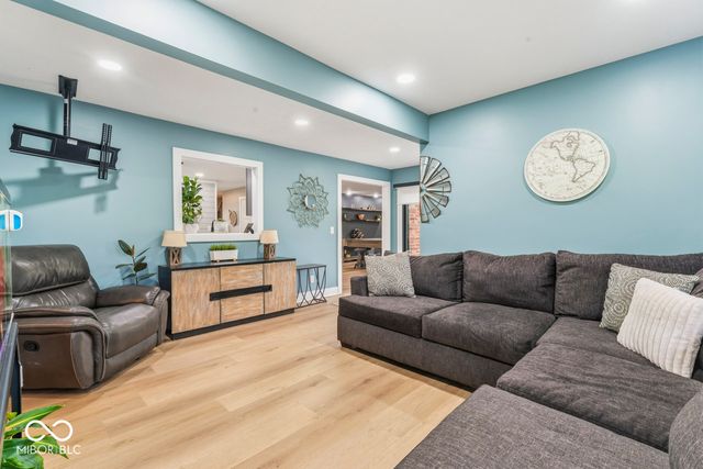 939 Elmwood Circle, Noblesville, IN 46062