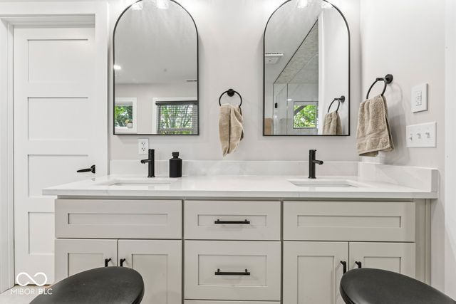 939 Elmwood Circle, Noblesville, IN 46062