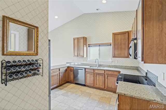 104 Amiot Court, Chesterfield, MO 63146