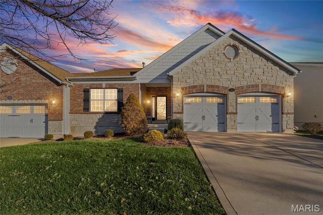 104 Amiot Court, Chesterfield, MO 63146