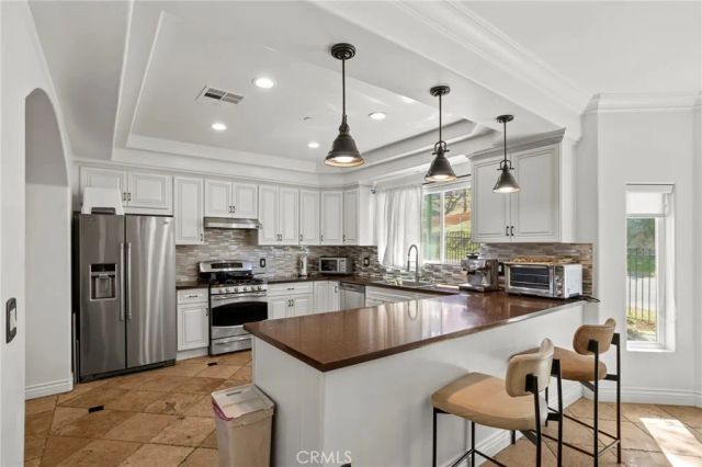 9369 Hillrose, Sunland, CA 91040