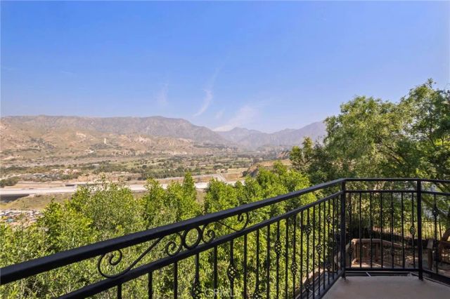 9369 Hillrose, Sunland, CA 91040