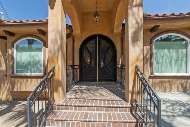 9369 Hillrose, Sunland, CA 91040