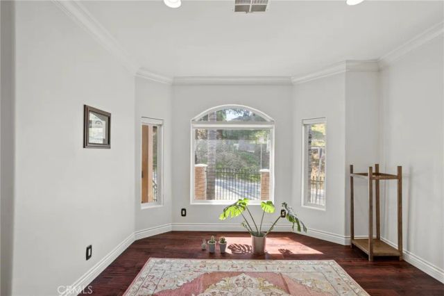 9369 Hillrose, Sunland, CA 91040