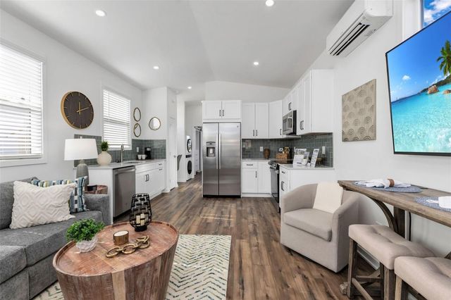 6165 TALON BAY DRIVE 140, North Port, FL 34287