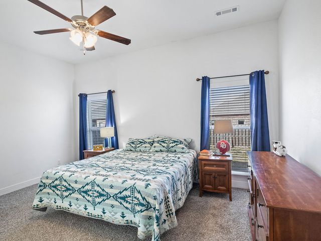 2402 England Lane, Pea Ridge, AR 72751