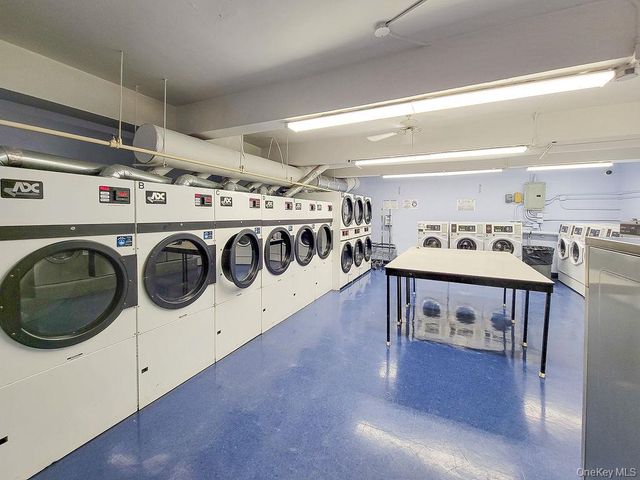 84-01 Main Street 107, Briarwood, NY 11378