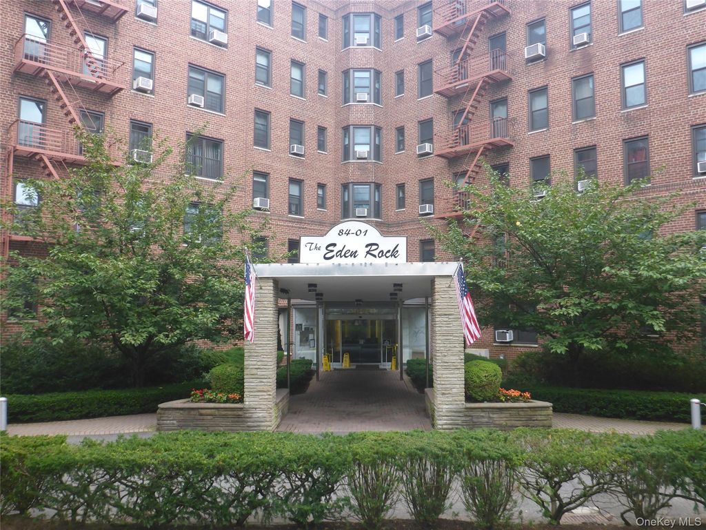84-01 Main Street 107, Briarwood, NY 11378