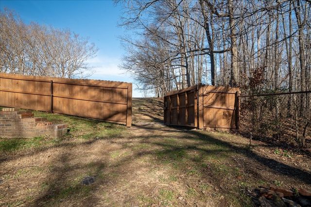 1126 Crowder Rd, Lawrenceburg, TN 38464