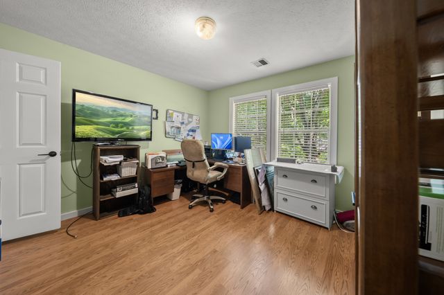 4536 Tanglewood Rd, Pegram, TN 37143
