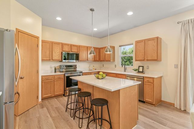 5912 NW 92nd Court, Johnston, IA 50131