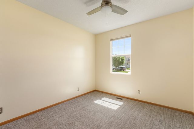 5912 NW 92nd Court, Johnston, IA 50131
