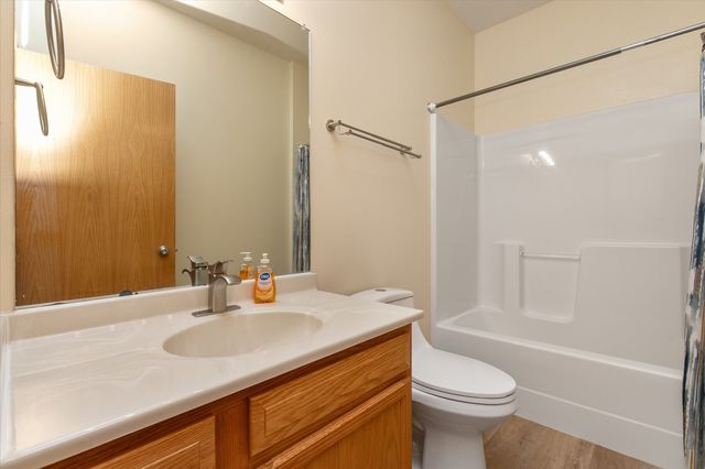 5912 NW 92nd Court, Johnston, IA 50131