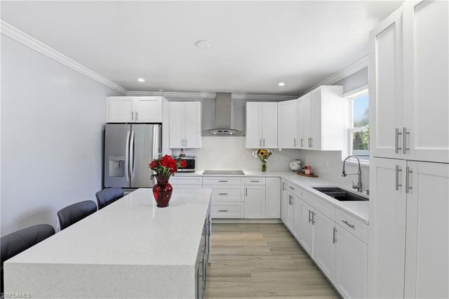 6005 Star Grass LN, Naples, FL 34116