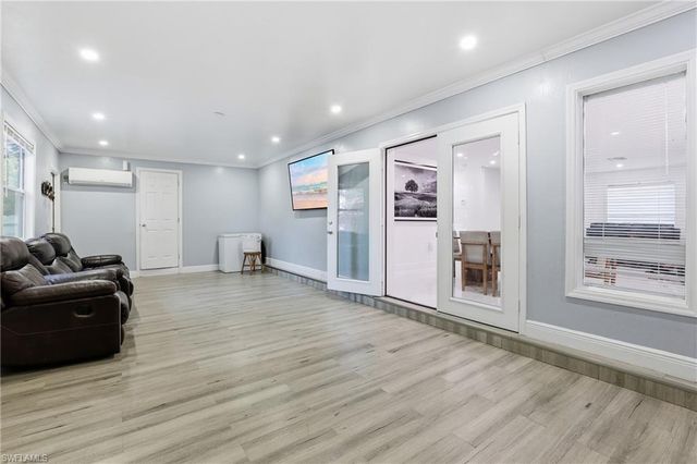 6005 Star Grass LN, Naples, FL 34116