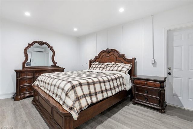 6005 Star Grass LN, Naples, FL 34116