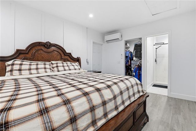 6005 Star Grass LN, Naples, FL 34116