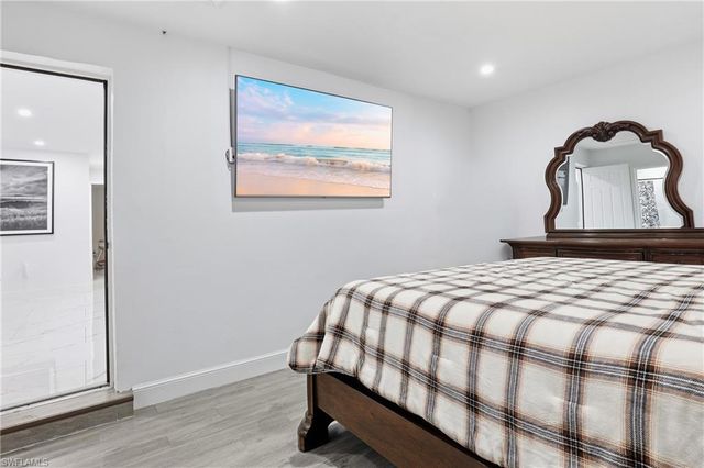 6005 Star Grass LN, Naples, FL 34116