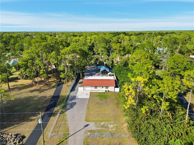 6005 Star Grass LN, Naples, FL 34116