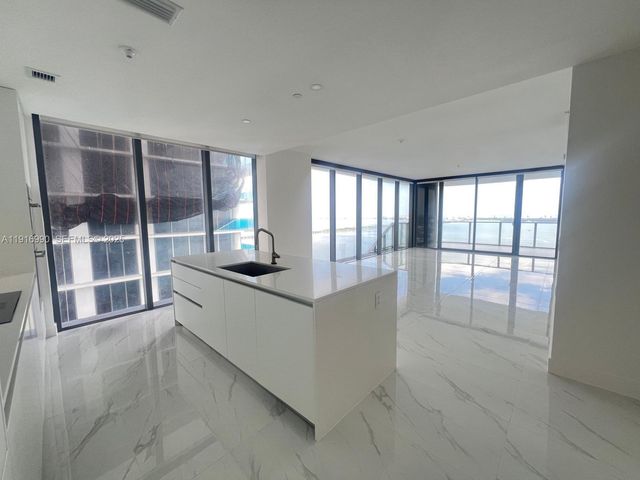 700 NE 24th 3501, Miami, FL 33137