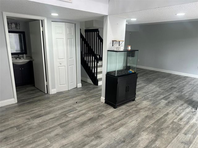 3263 NW 44th Street 6, Oakland Park, FL 33309