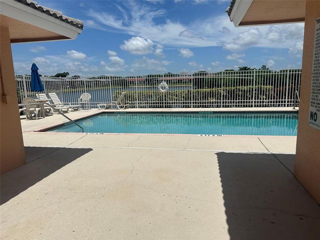 3263 NW 44th Street 6, Oakland Park, FL 33309
