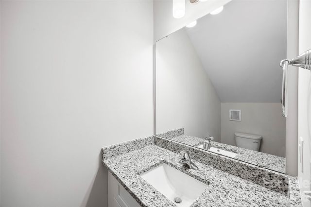 907 W Georgia Avenue, Bessemer City, NC 28016