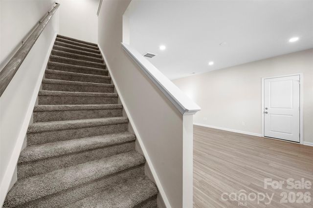 907 W Georgia Avenue, Bessemer City, NC 28016