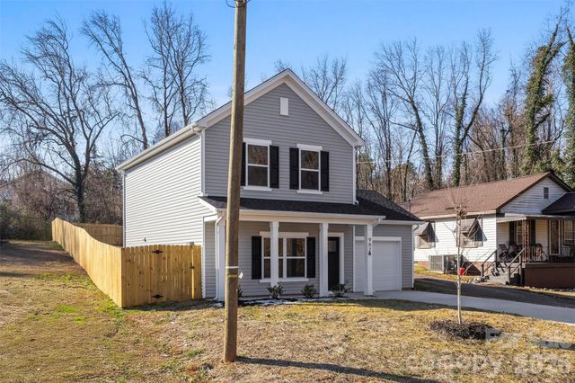 907 W Georgia Avenue, Bessemer City, NC 28016