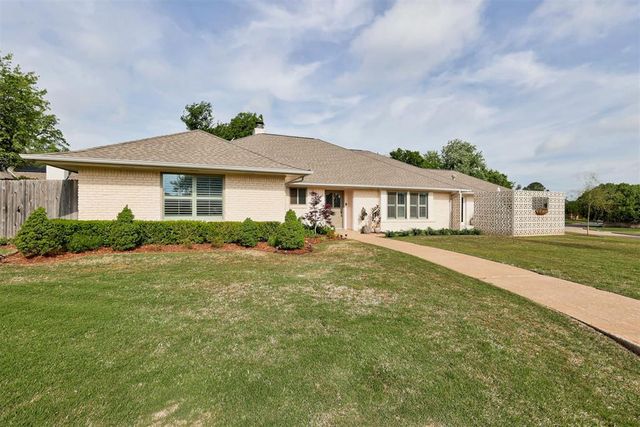 2334 NW 58th Circle, Oklahoma City, OK 73112