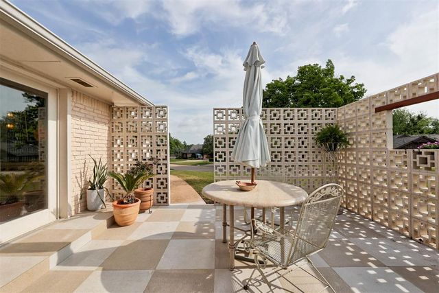 2334 NW 58th Circle, Oklahoma City, OK 73112