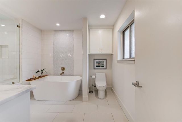 2334 NW 58th Circle, Oklahoma City, OK 73112