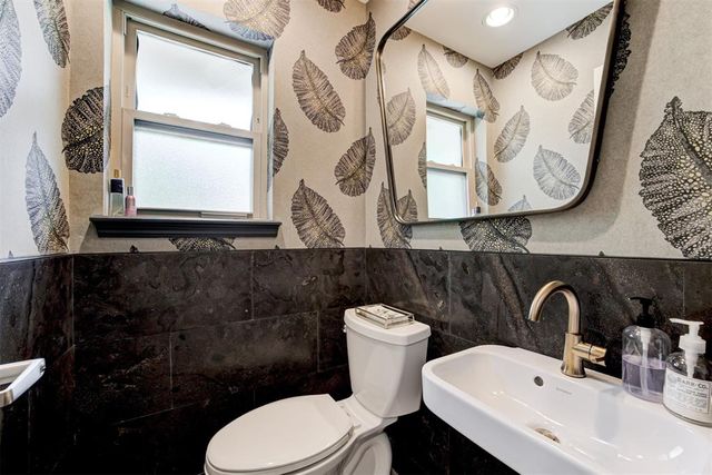 2334 NW 58th Circle, Oklahoma City, OK 73112