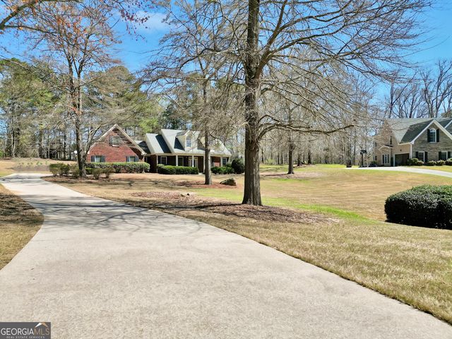 65 Oak Lane, Oxford, GA 30054