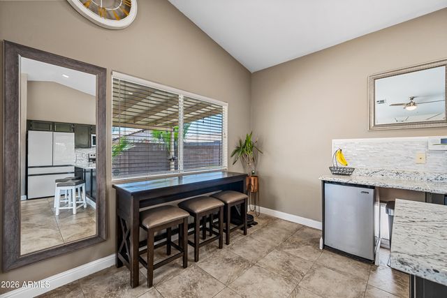 3223 W SALTER Drive, Phoenix, AZ 85027