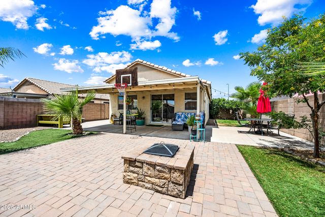 3223 W SALTER Drive, Phoenix, AZ 85027