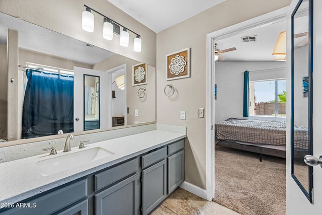 3223 W SALTER Drive, Phoenix, AZ 85027