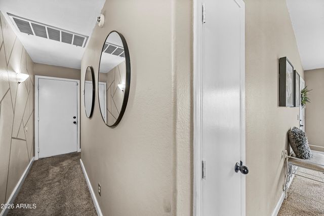 3223 W SALTER Drive, Phoenix, AZ 85027